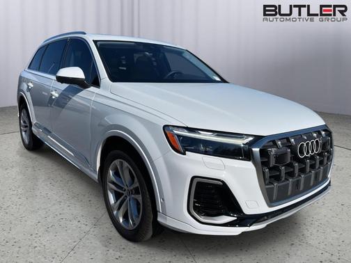 2025 Audi Q7 55 Premium Plus