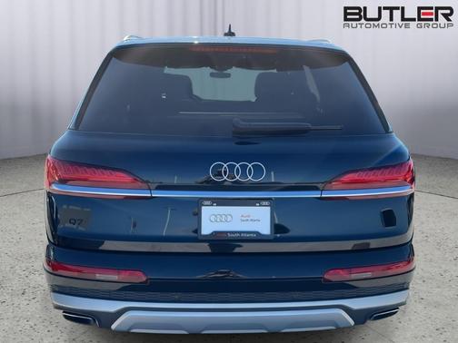 2025 Audi Q7 45 Premium Plus