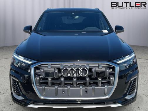 2025 Audi Q7 45 Premium Plus