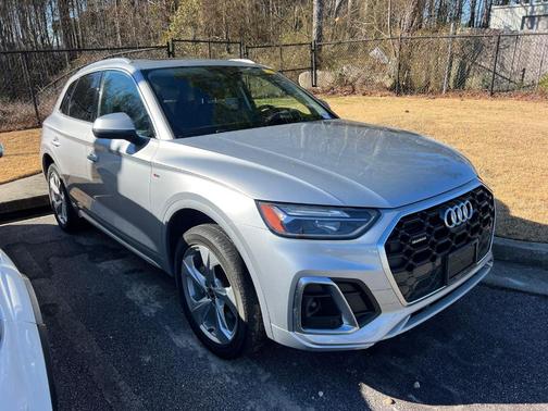 2023 Audi Q5 45 S line Premium Plus