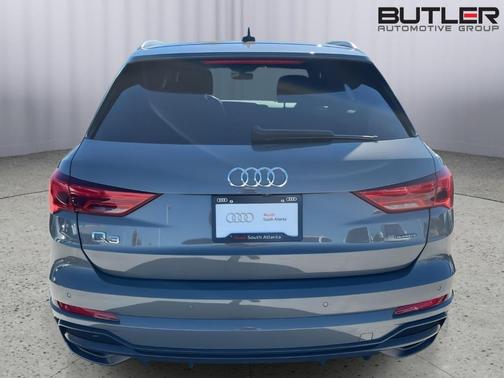 2022 Audi Q3 45 S line Premium