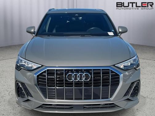 2022 Audi Q3 45 S line Premium