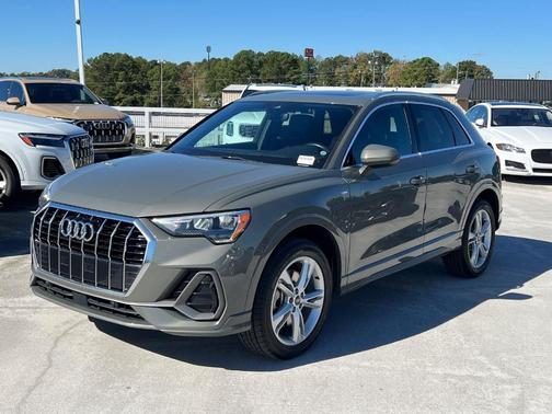 2022 Audi Q3 45 S line Premium