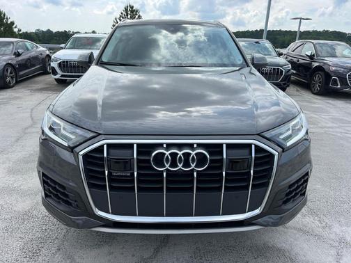 2022 Audi Q7 55 Premium Plus