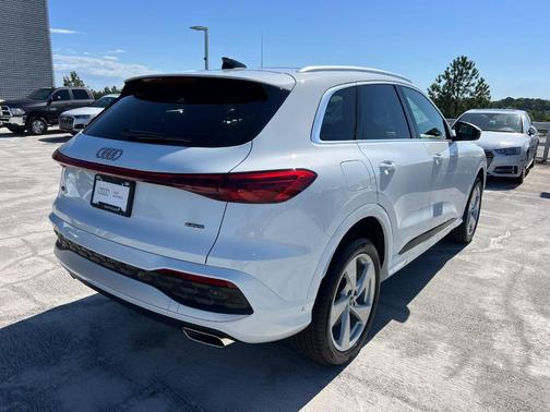 2025 Audi Q5 2.0T quattro Premium
