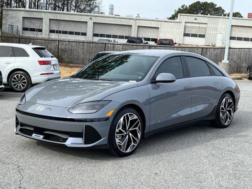 2025 Hyundai IONIQ 6 SEL