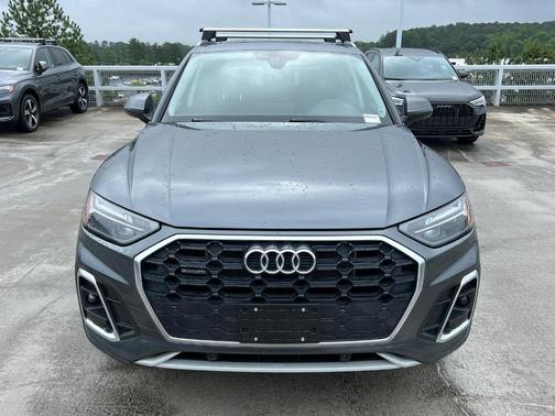 Daytona Gray Pearl Effect 2022 Audi Q5 e 55 S line quattro Premium