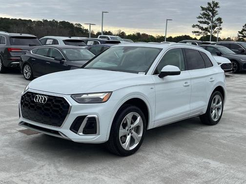 2022 Audi Q5 45 S line Premium Plus