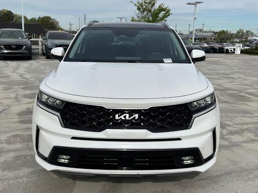 Snow White Pearl 2022 Kia Sorento Plug-In Hybrid SX