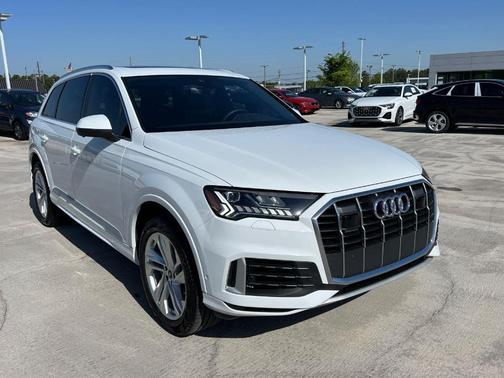2024 Audi Q7 55 Premium