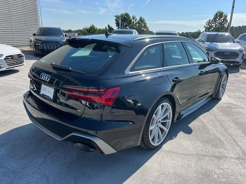 Mythos Black Metallic 2026 Audi RS 6 Avant 4.0T quattro performance