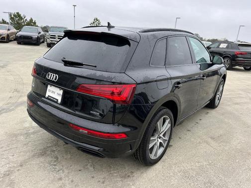 2025 Audi Q5 45 S line quattro Premium