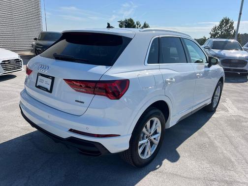 2025 Audi Q3 45 S line Premium