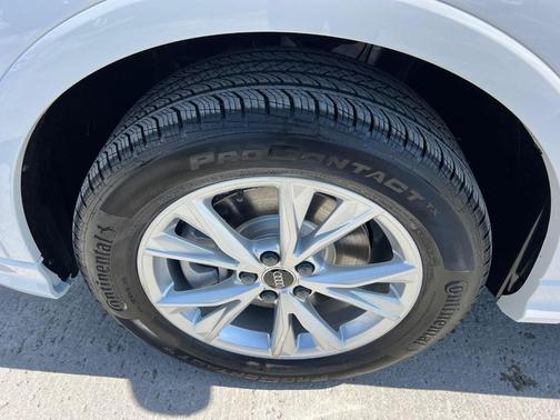 2025 Audi Q3 45 S line Premium