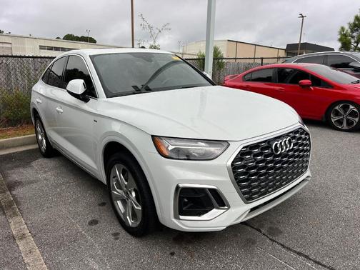 2022 Audi Q5 45 S line Premium Plus