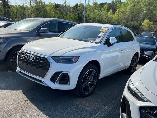 Arkona White 2025 Audi Q5 55 S line quattro Premium