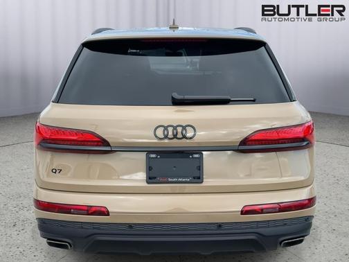 2025 Audi Q7 45 Premium Plus