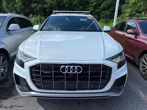 2021 Audi Q8 55 Premium Plus