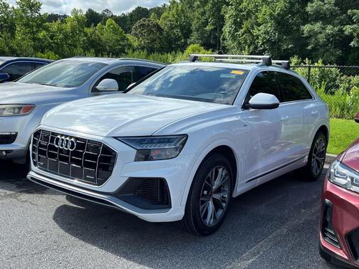 2021 Audi Q8 55 Premium Plus