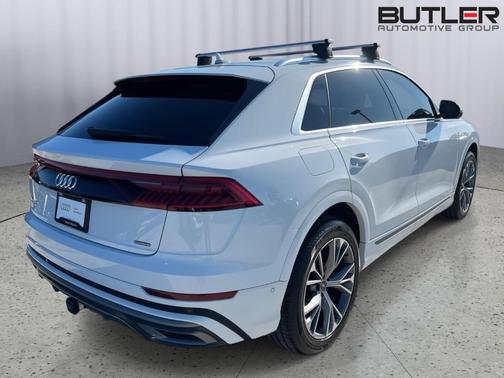 2021 Audi Q8 55 Premium Plus