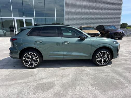 Sage Green Metallic 2026 Audi Q3 S line