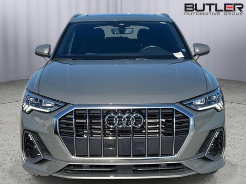 2024 Audi Q3 45 S line Premium
