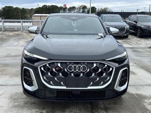Mythos Black Metallic 2025 Audi SQ5 Sportback 3.0T Premium