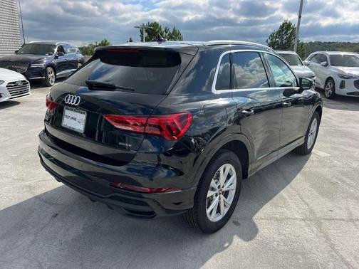 2025 Audi Q3 45 S line Premium