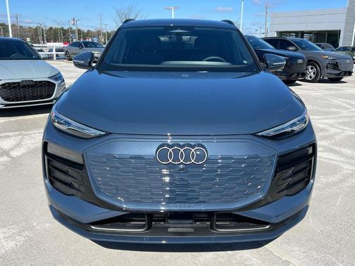 2025 Audi Q6 e-tron Premium