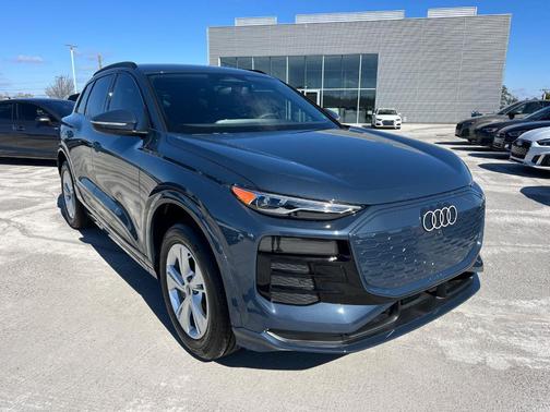 2025 Audi Q6 e-tron Premium