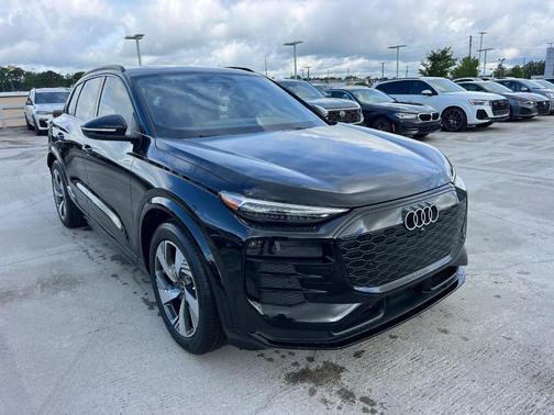 2025 Audi Q6 e-tron Premium
