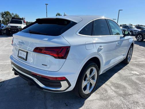 2024 Audi Q5 45 S line quattro Premium