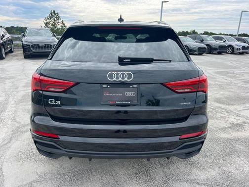 2024 Audi Q3 45 S line Premium