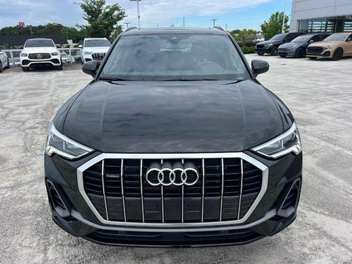 2024 Audi Q3 45 S line Premium