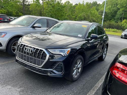 2024 Audi Q3 45 S line Premium