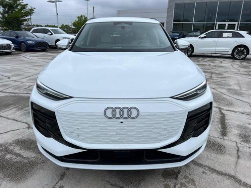 2025 Audi Q6 e-tron Premium