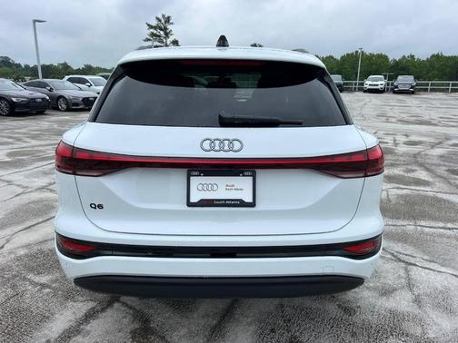 2025 Audi Q6 e-tron Premium