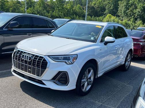 2024 Audi Q3 45 S line Premium