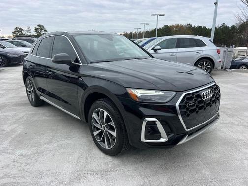 2023 Audi Q5 45 S line Premium Plus