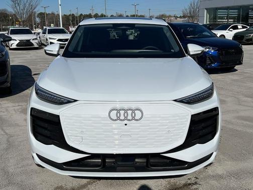 2025 Audi Q6 e-tron Premium