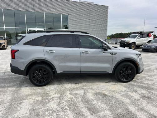 Wolf Gray 2023 Kia Sorento X-Line S