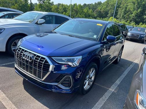 2024 Audi Q3 45 S line Premium