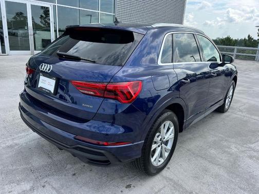2024 Audi Q3 45 S line Premium