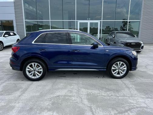 2024 Audi Q3 45 S line Premium