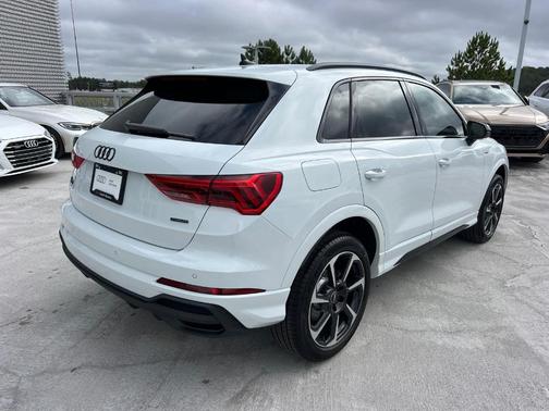 2025 Audi Q3 45 S line Premium