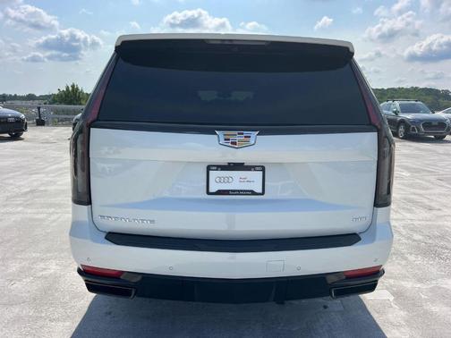Crystal White Tri-Coat 2024 Cadillac Escalade Sport Platinum