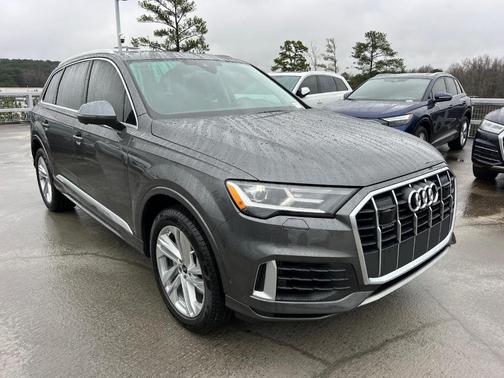 2022 Audi Q7 55 Premium Plus