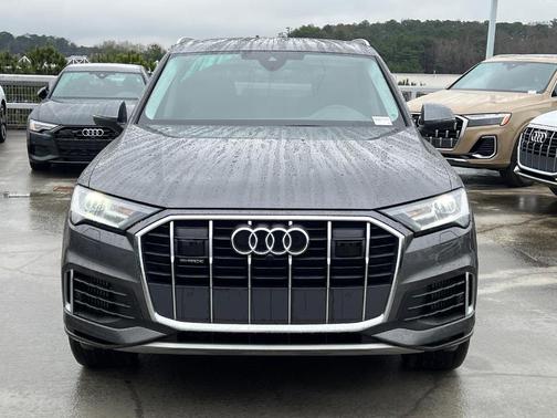 2022 Audi Q7 55 Premium Plus