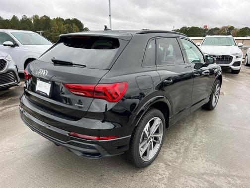 2025 Audi Q3 45 S line Premium