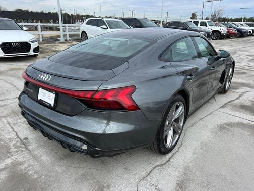 2022 Audi e-tron GT Premium Plus